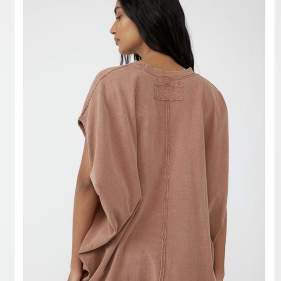 WE THE FREE oversized t-shirt, distressed size small 100% cotton - Picture 2 of 7